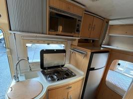 ARCA M 715 GLT MANSARDATO CON LETTO A CASTELLO TRASVERSALE / GARAGE